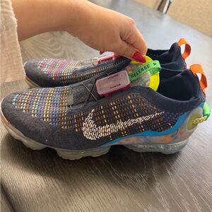 Nike men Multicolor Sneakers only worn once